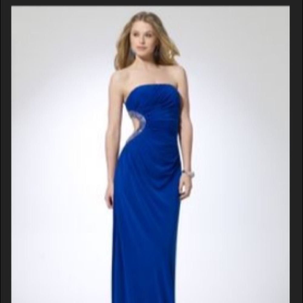Prom dress cache gown